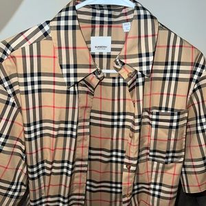 Women’s Burberry Button Down Shirt